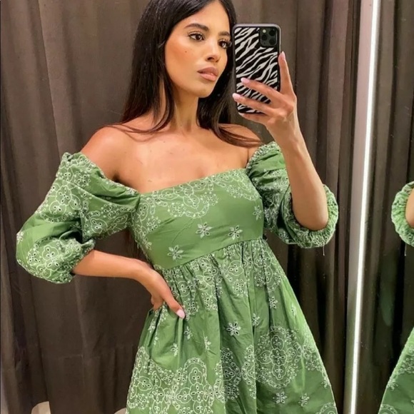 Zara Dresses & Skirts - ZARA OPENWORK EMBROIDERED DRESS PUFF SLEEVES Green